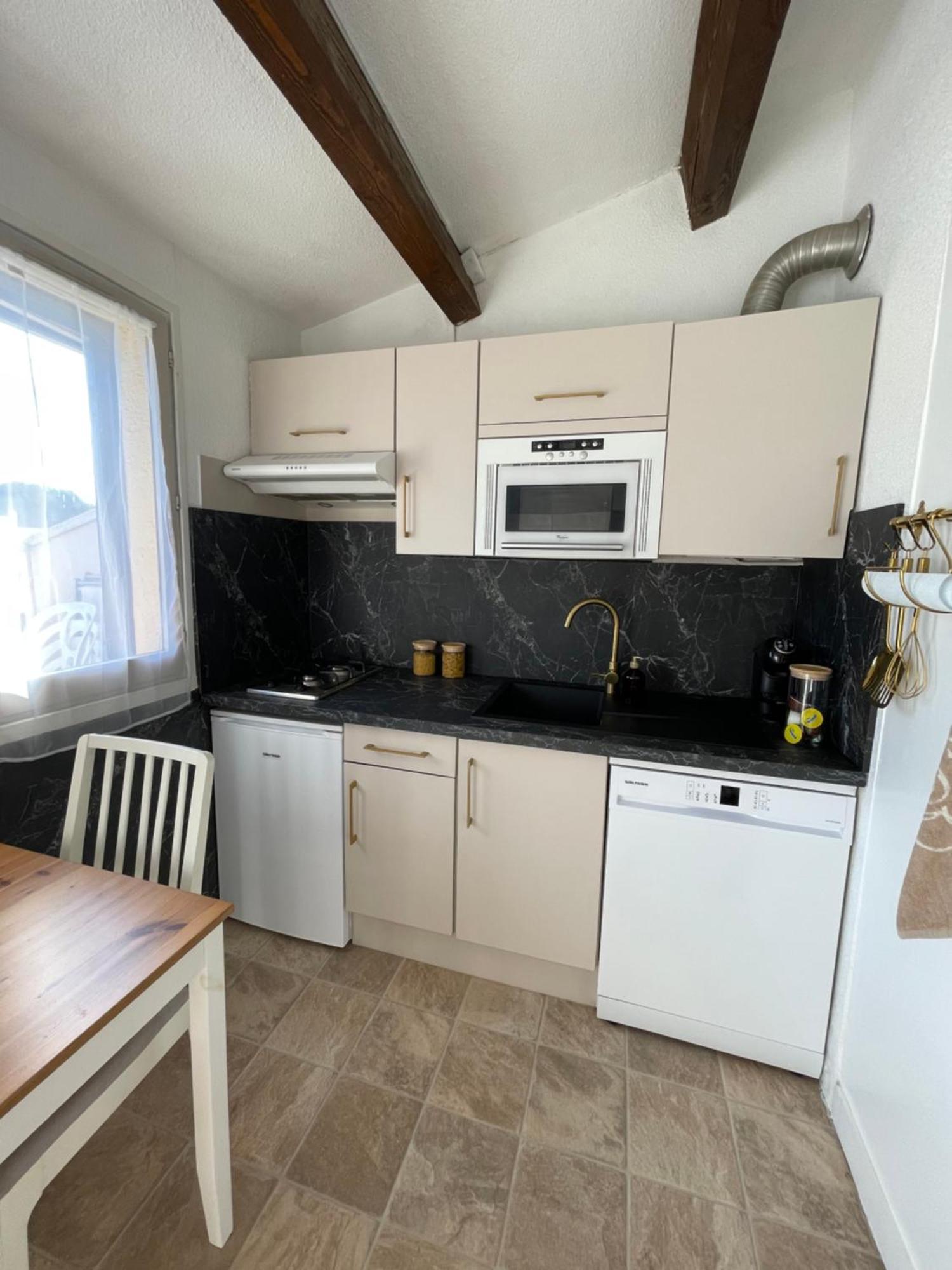 Appartement Pinede Piscine Clim Proche Plage Village Naturiste Agde Eksteriør bilde